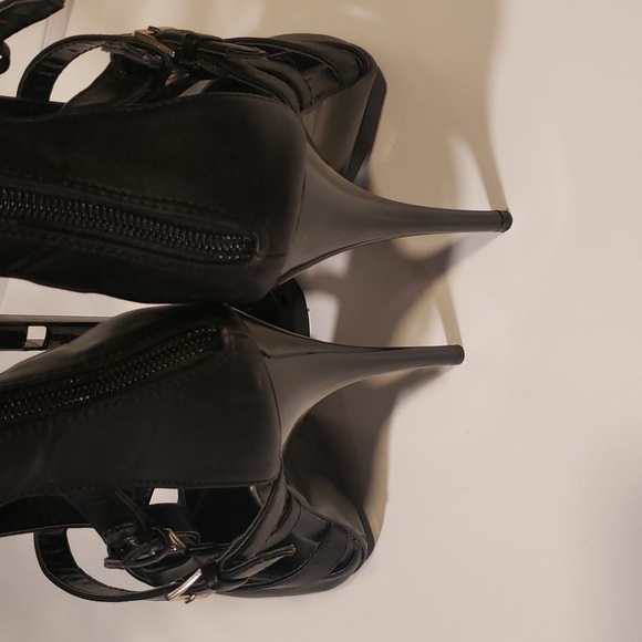 Women’s Diba Dianna Gladiator Strappy Knee-High Black Faux Leather Heels NWT - Picture 4 of 9